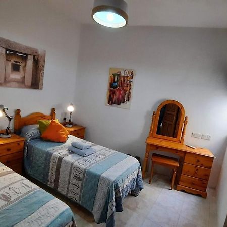 Spacious Side-Sea View Apartment At St Paul'S Bay San Pawl il-Baħar Eksteriør billede